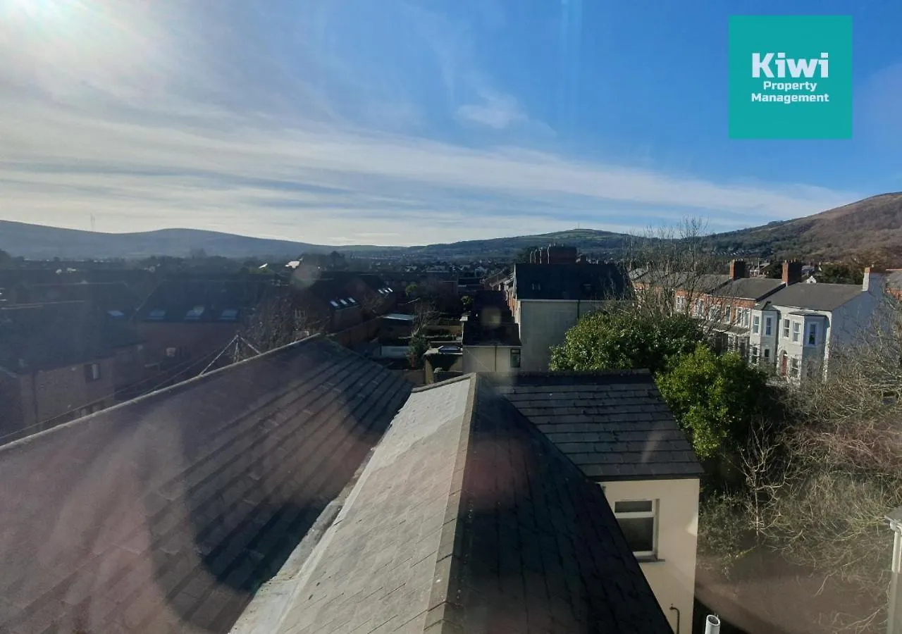 Central 2 Bedroom Apartment Belfast - Spacious & Modern 英国